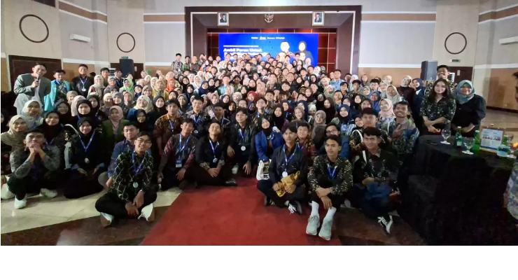 Foto bersama peserta BISA Graduation 2025 di Depok